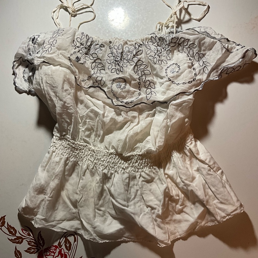 Guess White and Black Embroidered Top